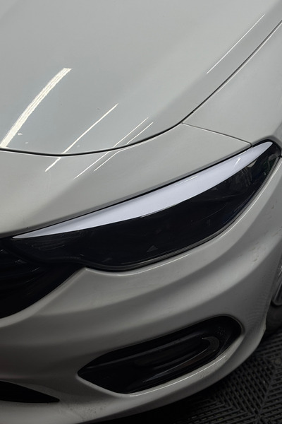 Banxtre Fiat Egea için Beyaz Renk Far Kaşı Sticker Etiket (Sağ ve Sol ) (Cuk ...