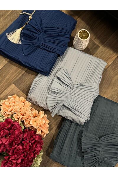 ASDM A very soft and comfortable 3-piece prayer set including a headscarf, co...