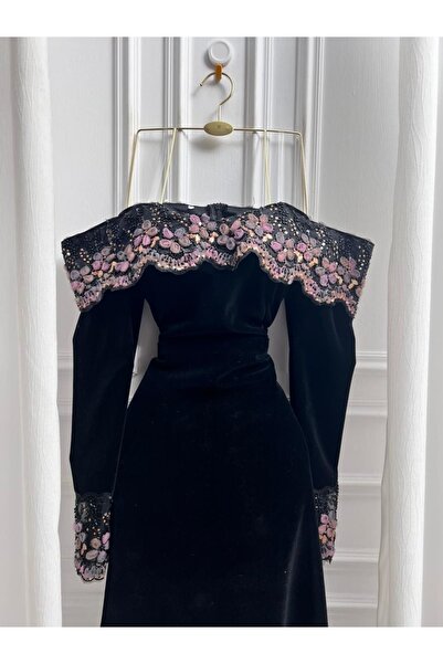 LUMY Imperial Black Dress