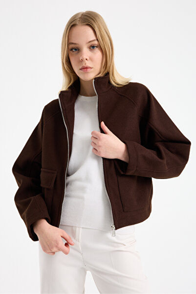 Lia Blanco's Women's Brown Regular Fit Mock Neck Pocket Detailed Short Cashme...