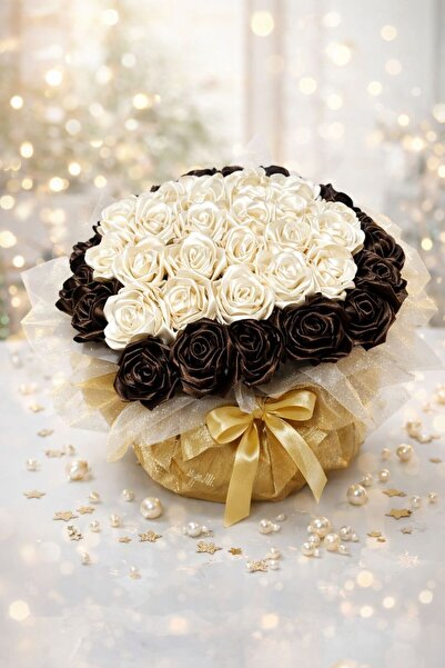 mchttasarim Özel Tasarım Krem Gül Aranjmanı – Bakım Gerektirmeyen Şık Çiçek