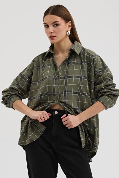 Lijuri Comfortable cut standard checkered shirt 3488