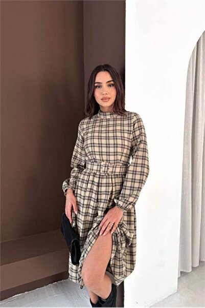 Neşeli Butik rochie midi cu curea cu model în carouri bej pentru femei NBK070