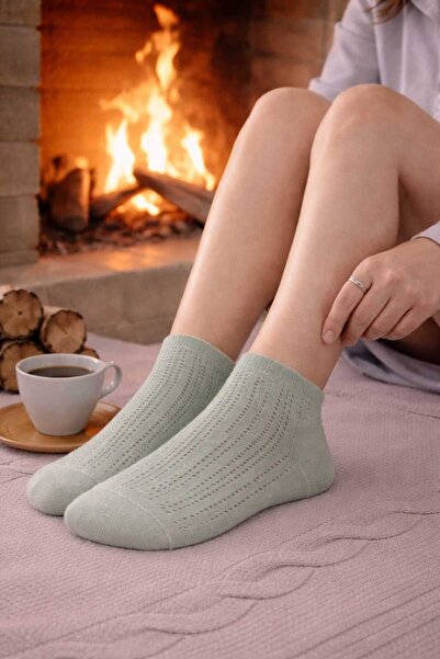 gigigiyim جوارب نسائية قصيرة بتفاصيل شبكية