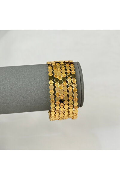 Un Chaumet gold alternative bangles, size 17