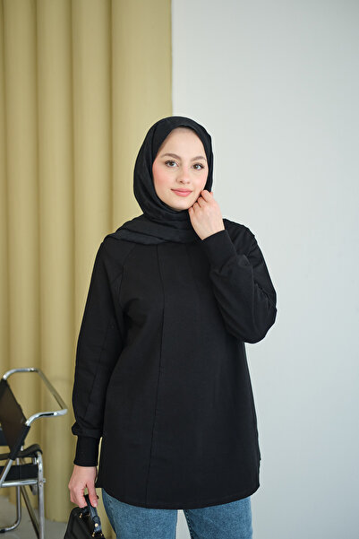 LOCCO Women's Stitching Detailed Crew Neck Sweatshirt Black