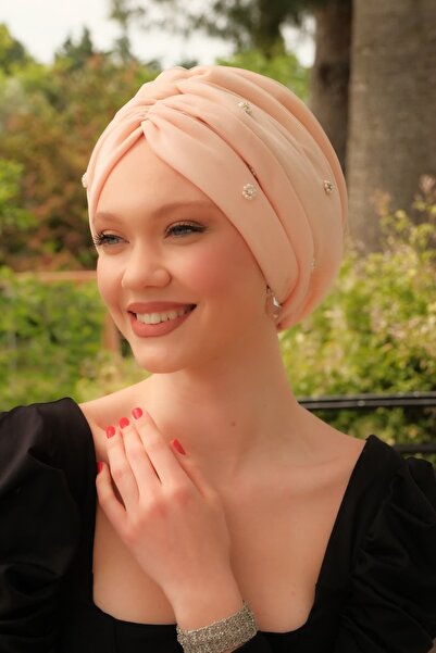 ladrans Qui İşlemeli Dolgulu Bone