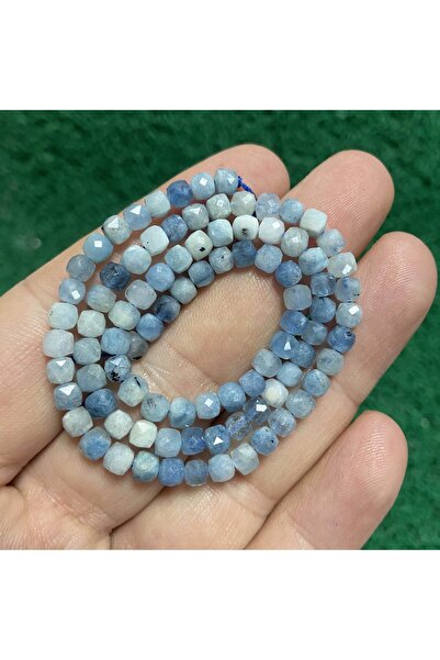 TAŞ UZMANI حجر الأكوامارين المكعب 4 مم