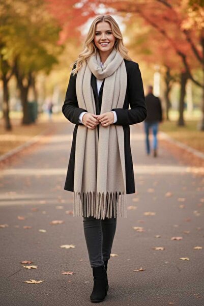 Swana Kadın Düz Renk Püsküllü Şal Atkı