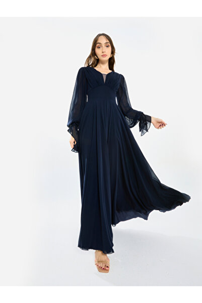 House of Moda By Styli Women Pleated Chiffon Maxi Dress