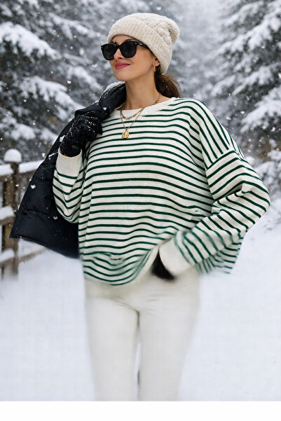 Get Crazy Women's Star Patterned Oversized Knitwear Sweater