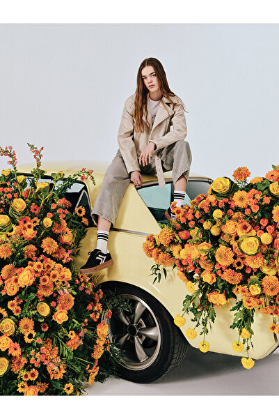 LC Waikiki سترة نسائية من الجلد بتصميم بيك نيو سيزون بيايكر