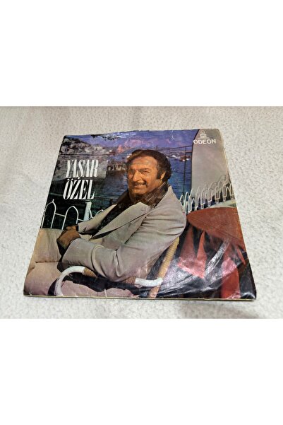 Yaşar Özel - açık bırak pencereni - gel de içme şu dünyanın kahrına 8 PUAN