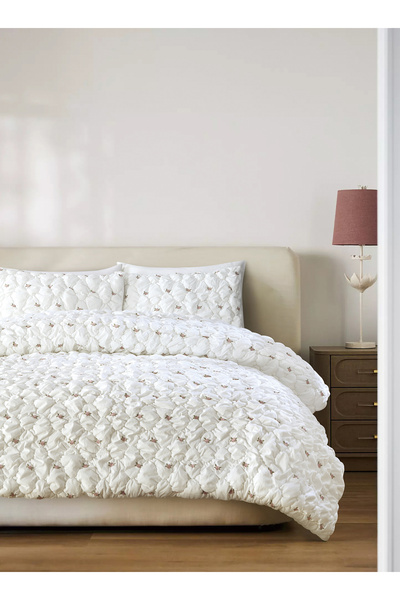 Bee Home Embroidered Dusty Flower | 3-Piece Single Duvet Set