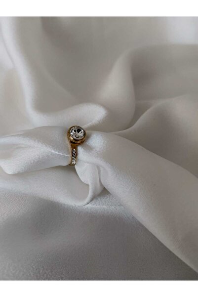 Mara Elegant Women's Ring with Gold-Colored Stone – Stylish and Modern Design