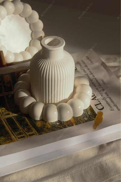 Allians Set elegant de vază scoțiană și farfurie tip bubble, cu design decora...