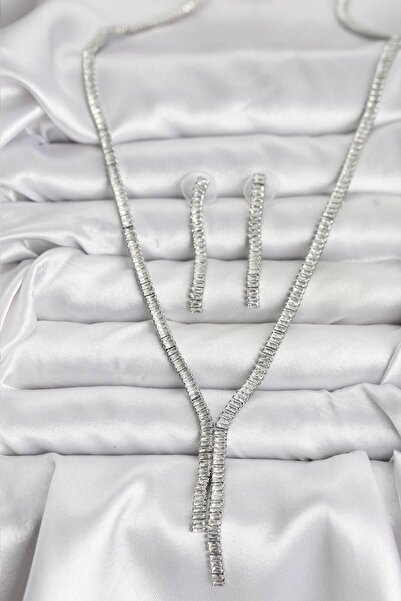 Inure Jewelry طقم أقراط وقلادة نسائية من حجر الزركون الفضي اللون