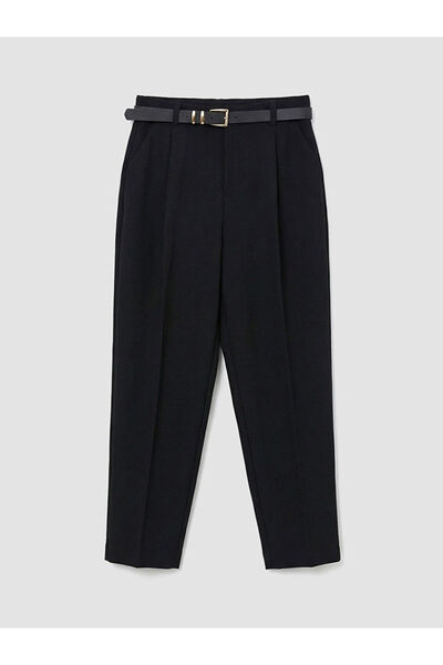 LC Waikiki Μαύρο παντελόνι Beli Ζώνη για γυναίκες Με πιέτες