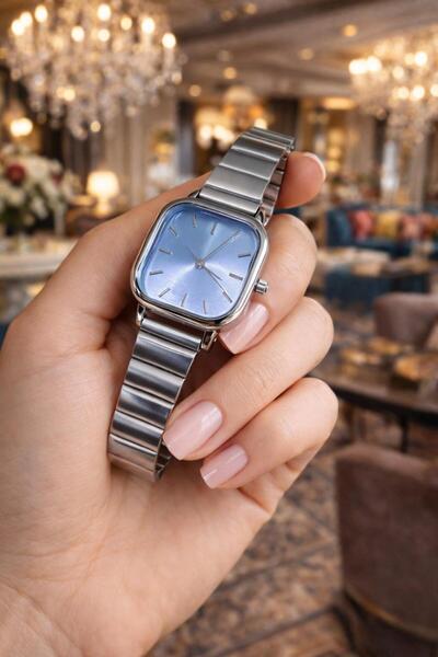 LOOQ Steel Band Square Dial Vintage Women Wristwatch
