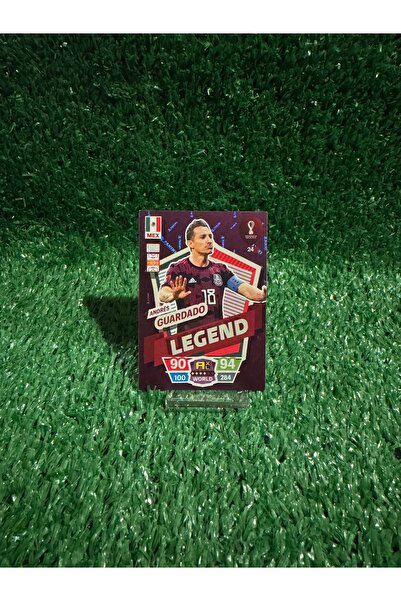 Panini بطاقة لعبة كأس العالم قطر 2022 أندريس غواردادو ليجند