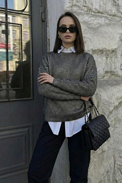 oshebu Women's Round Neck Glitter Sweater