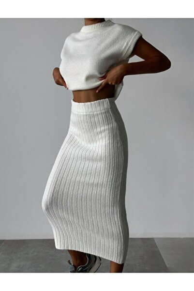 hillone Tricotaj Fusta fără mâneci Set dublu Notă: Fusta este cu fante.