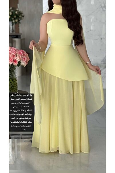 STAYILK DRESSES A beautiful evening dress in yellow georgette and lemon-color...