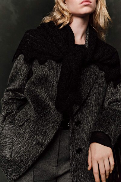 Manuka Openwork Knitting Wide Shawl Black