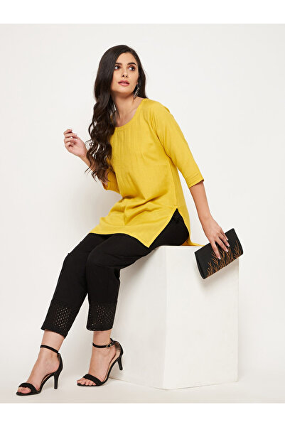 WineRed By Styli Women Black Regular Fit Trousers