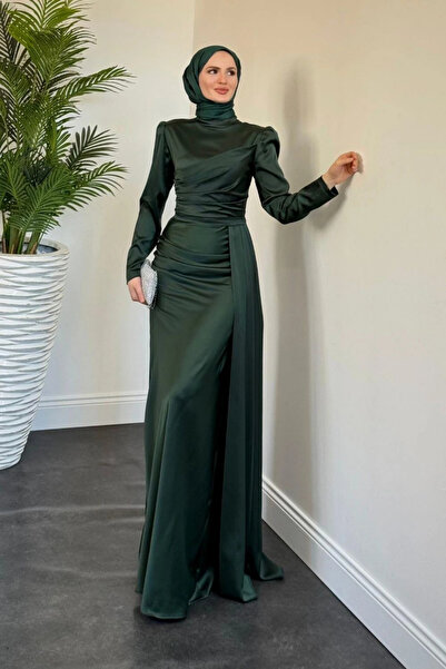 Tesettür Diyarı Rochie de seară Tesettür din satin cu trenă Samar - Smarald