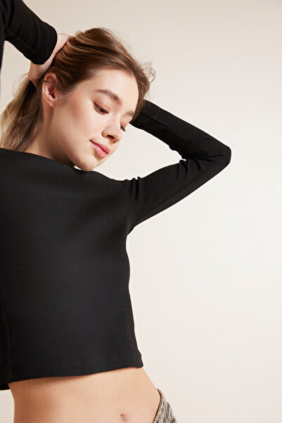 Avrile Shiny Printed Corded Fabric Blouse