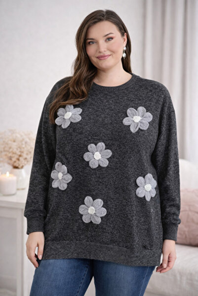 TUSSE Elegant Soft Cashmere Floral Embroidered Sweat Plus Size Blouse