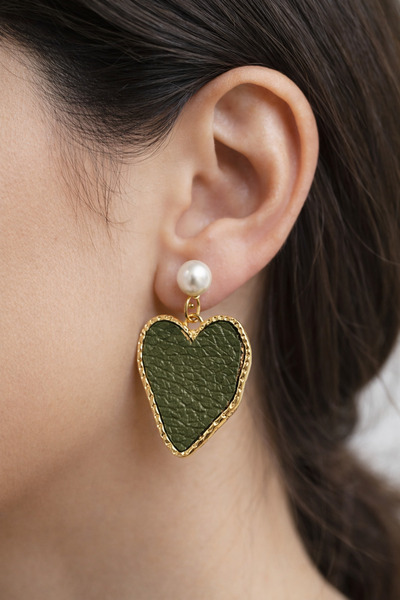 G Sport POLO Heart and Pearl Stone Detailed Earrings