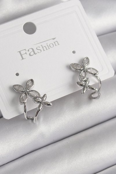 shopwave Brass Silver Rk Zircon Stone 2-Piece Flower Model Women's Earrings
