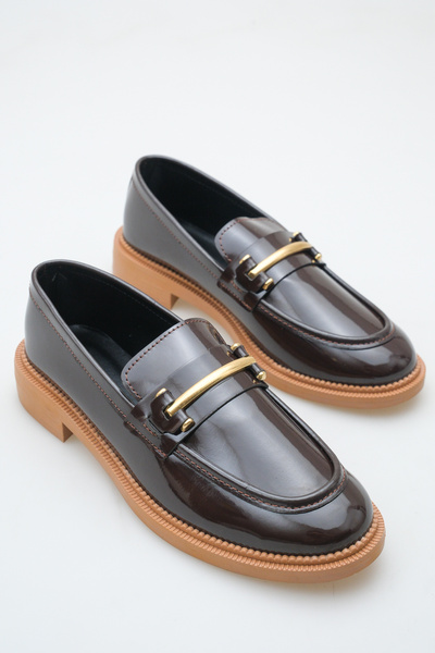 Shoesers Women's Special Design Elegant Buckle Detailed Loafer Shoes