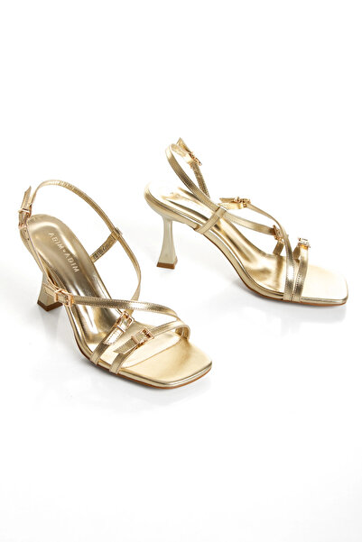 Satenora Muse Gold Buckle Thin Heeled Shoes
