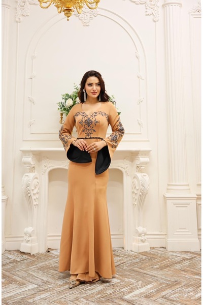 DADO BELLA Karamel Konik Taş İşlemeli Balık Kesim V Yaka İspanyol Kol Uzun Abiye