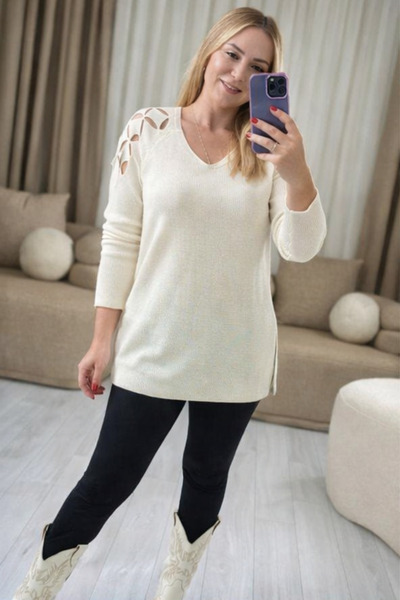 D LAVELLA Shoulder Baklava Openwork Thessaloniki V-Neck Sweater