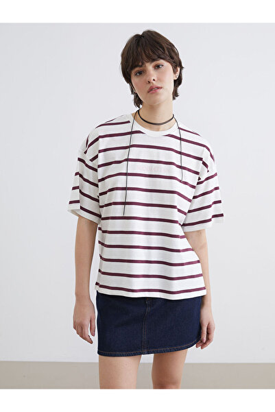 LC Waikiki Γυναικείο μπλουζάκι μπορντό Manhattan με στάμπα oversize