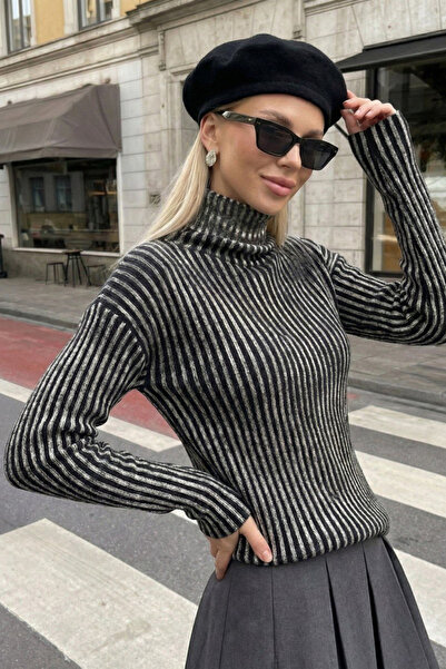 oshebu Women's High Neck Glitter Sweater