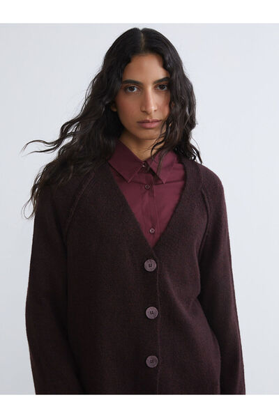 LC Waikiki كارديجان نسائي تريكو بياقة على شكل حرف V باللون العنابي