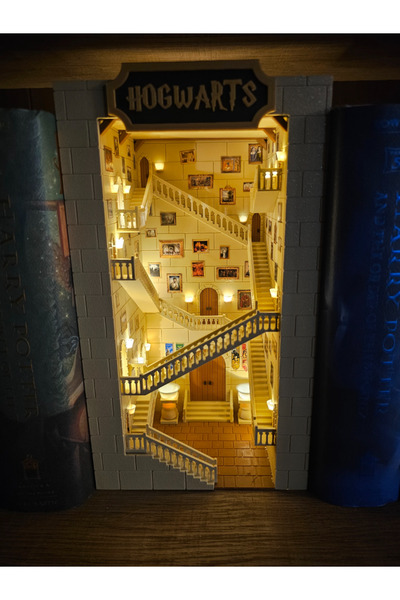 geness magaza Işıklı Book Nook – Enchanted Library Passage (Büyülü Kütüphane ...