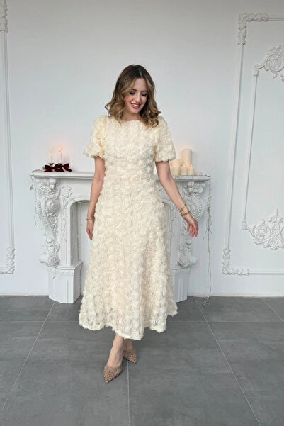 HELİS BUTİK Rochie midi bej cu mâneci cu balon în relief cu aplicație tridime...