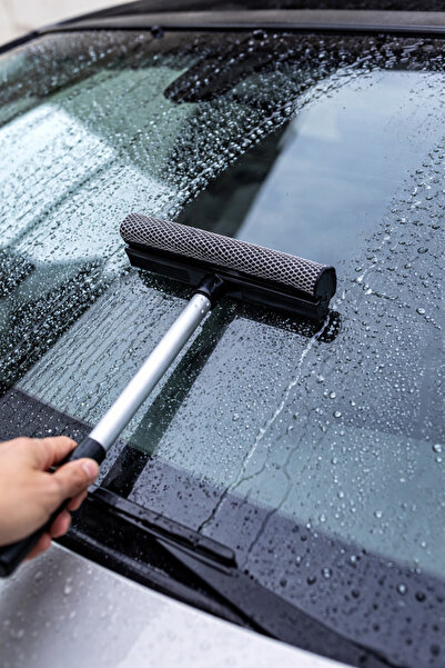 IŞILTI DESİGN Su Emici Süngerli Çekçekli Pratik Oto Cam Silme Aparatı