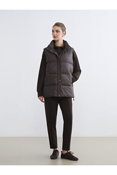 LC Waikiki Vestă puf pentru femei cu guler în picioare