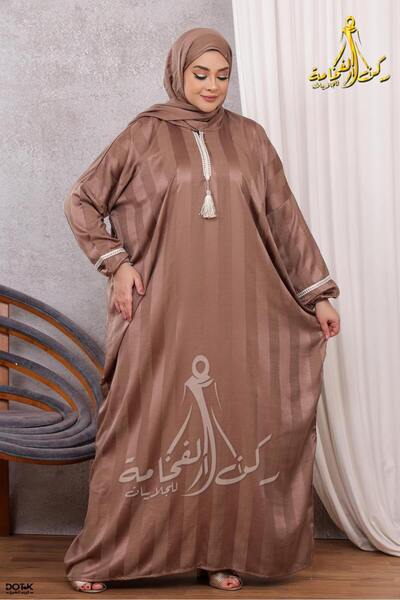 Generies Prayer dress with a headscarf and elasticated sleeves. Material: sat...