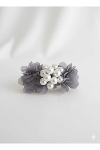 Esram Butik مشبك شعر مزين باللؤلؤ والزهور - مشبك شعر فريدا باللون الرمادي - إ...