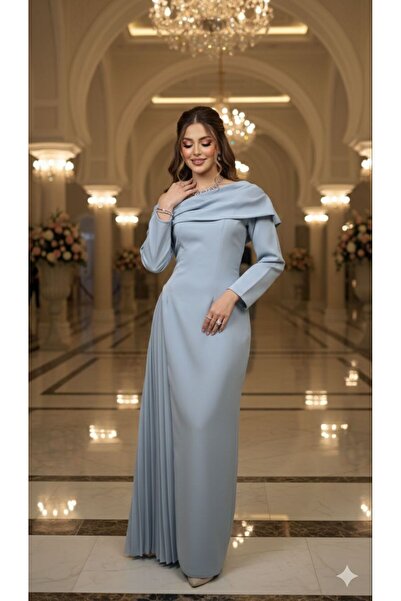 NARCISSUS FASHION Evening dress with a draped bodice