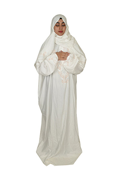 SDD A wide and comfortable prayer robe with an attached headscarf.