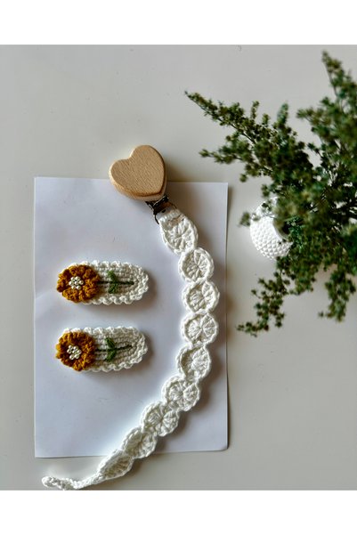 livadesign7 Newborn Hairless Baby Hair Clip and Pacifier Strap Handmade Knitted Set of 3